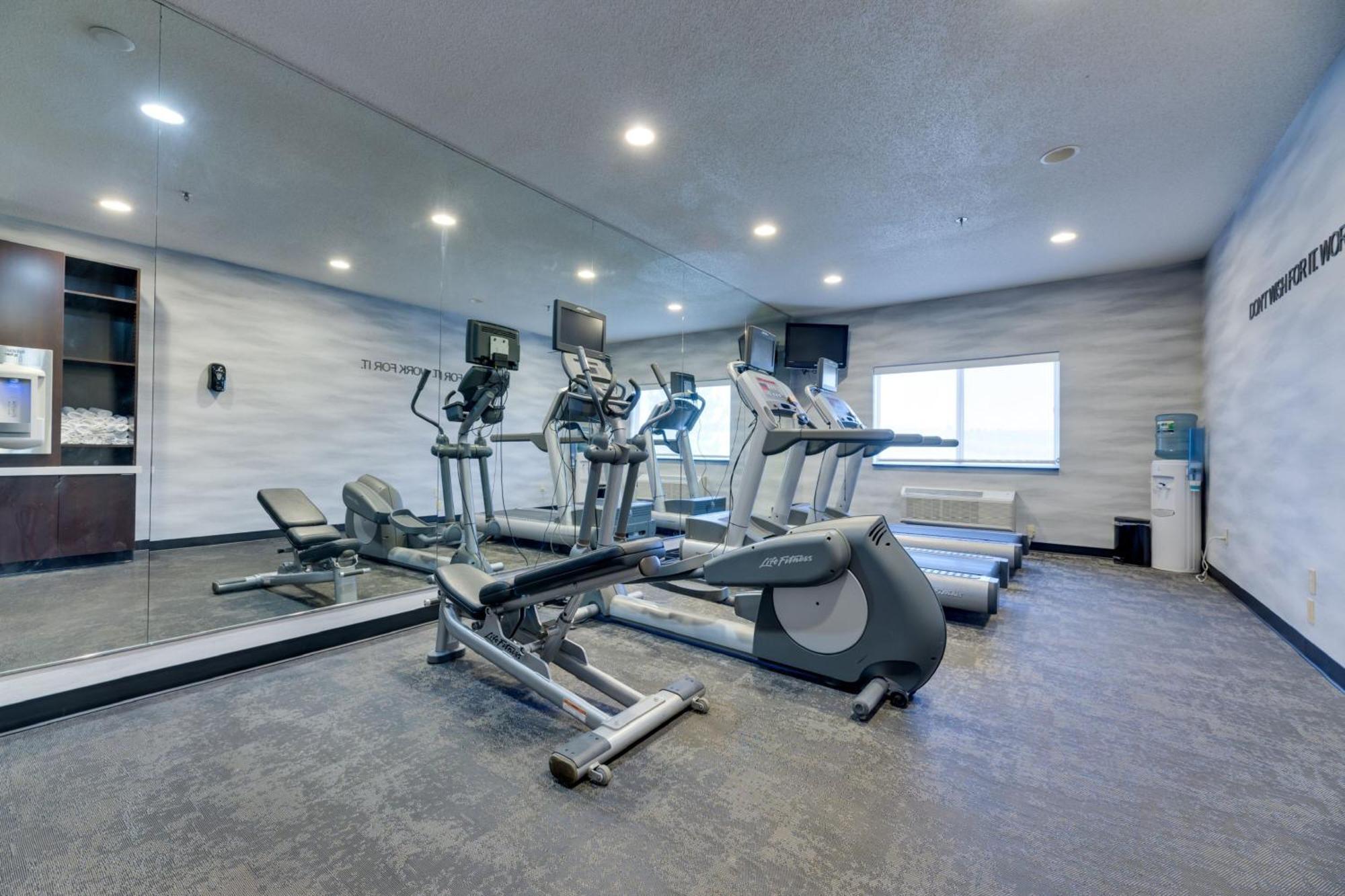 Fairfield Inn & Suites By Marriott Спирфиш Экстерьер фото